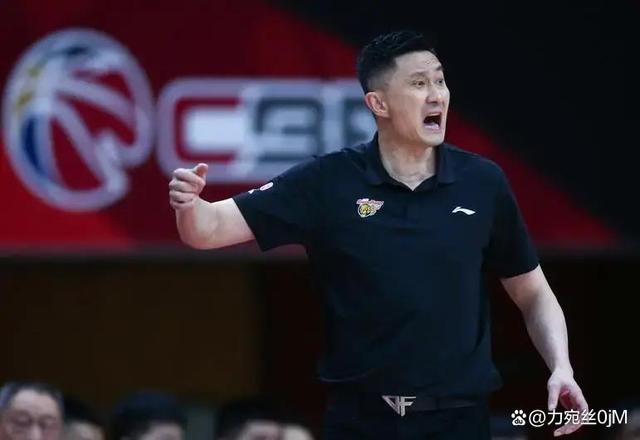 爱游戏官方入口-广州队赛后外线爆发；志在CBA常规赛名次提升；悬念犹存；轮换策略成焦点的简单介绍